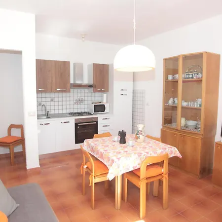 Residenza Cala Di Seta Trilocale Mario Per 5 Persone Apartmán *