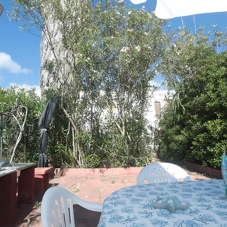 Apartmán Residenza Cala Di Seta Trilocale Mario Per 5 Persone